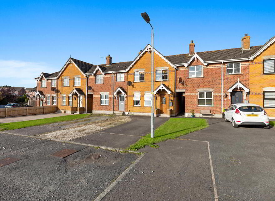 8 Whitethorn Drive, Newtownards, BT23 8WS