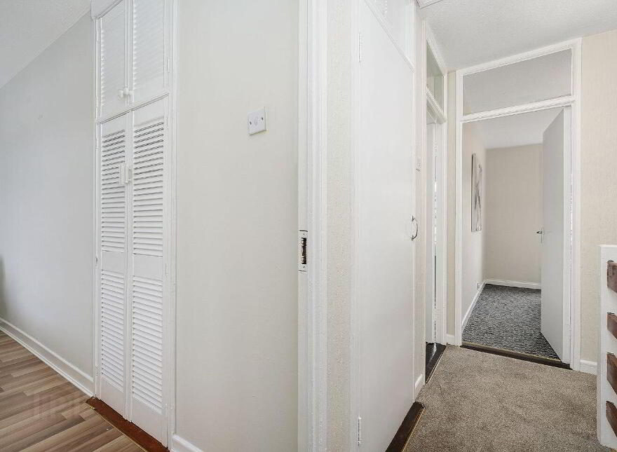 171 The Oaks, Newbridge, W12P088