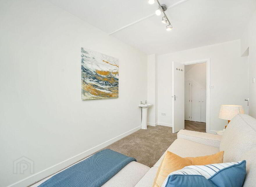 171 The Oaks, Newbridge, W12P088