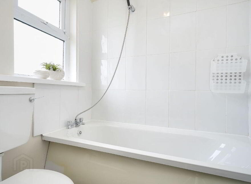 171 The Oaks, Newbridge, W12P088