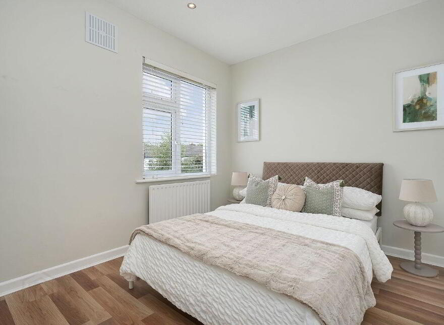 171 The Oaks, Newbridge, W12P088