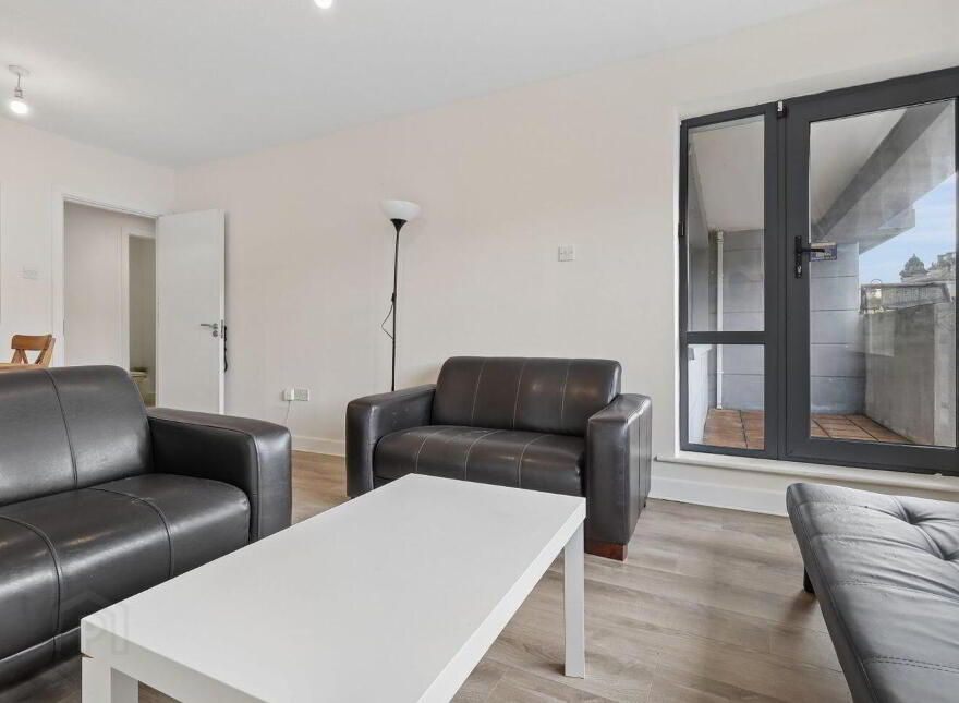 Apartment 116 Block 4 Parkgate Place, Dublin 8, D08YA00