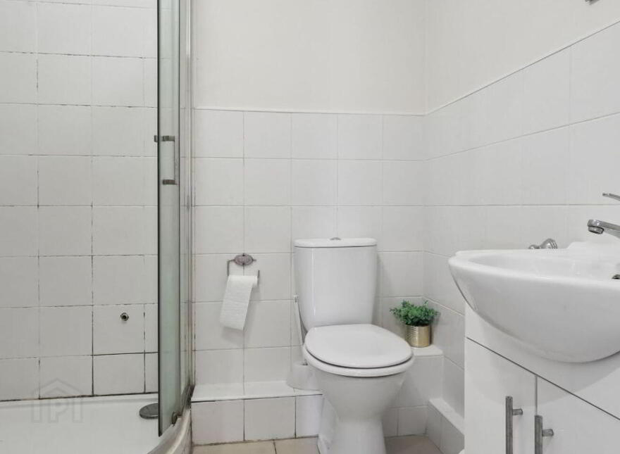 Apartment 116 Block 4 Parkgate Place, Dublin 8, D08YA00