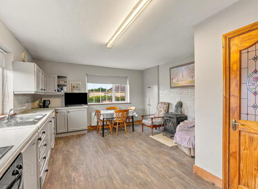 Woodview, Mylerstown, Nurney, R51N201