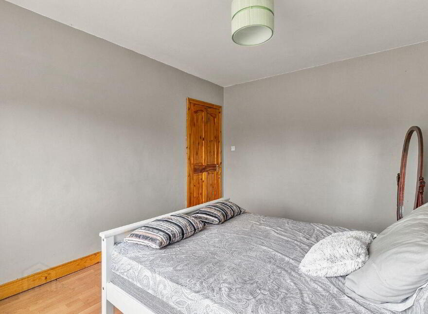 Woodview, Mylerstown, Nurney, R51N201