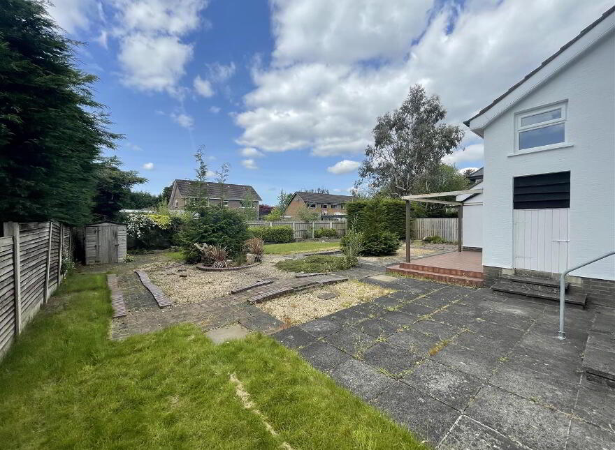 47 Newforge Lane, Belfast, BT9 5NW