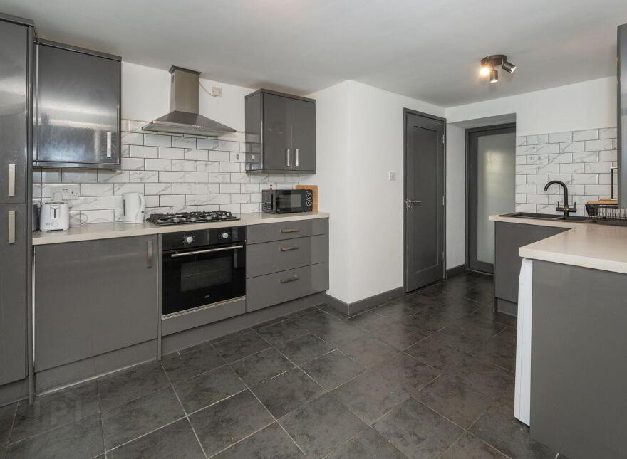 5 Saint Patricks Terrace, Lower Glanmire Road, Cork, T23A2K0