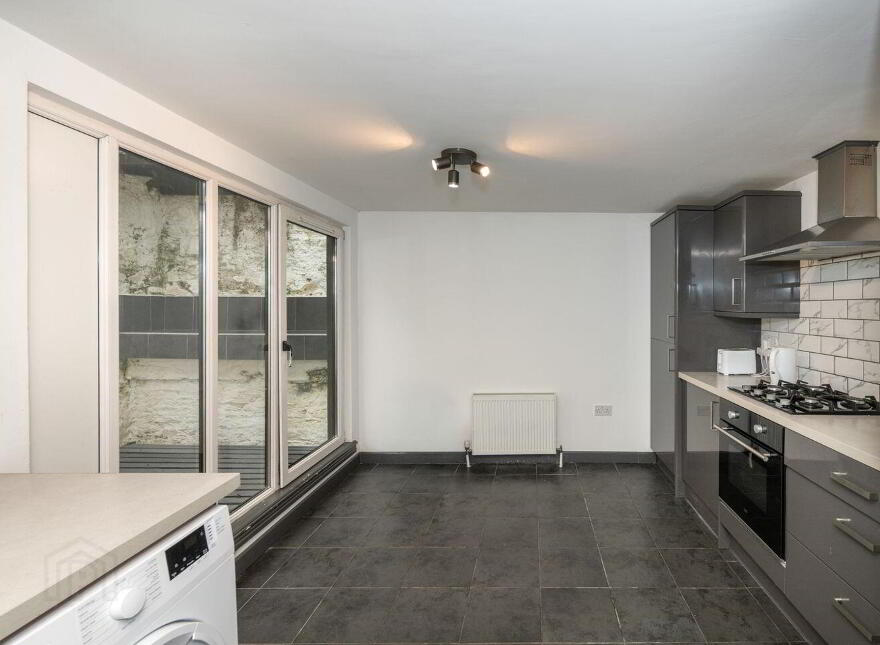5 Saint Patricks Terrace, Lower Glanmire Road, Cork, T23A2K0