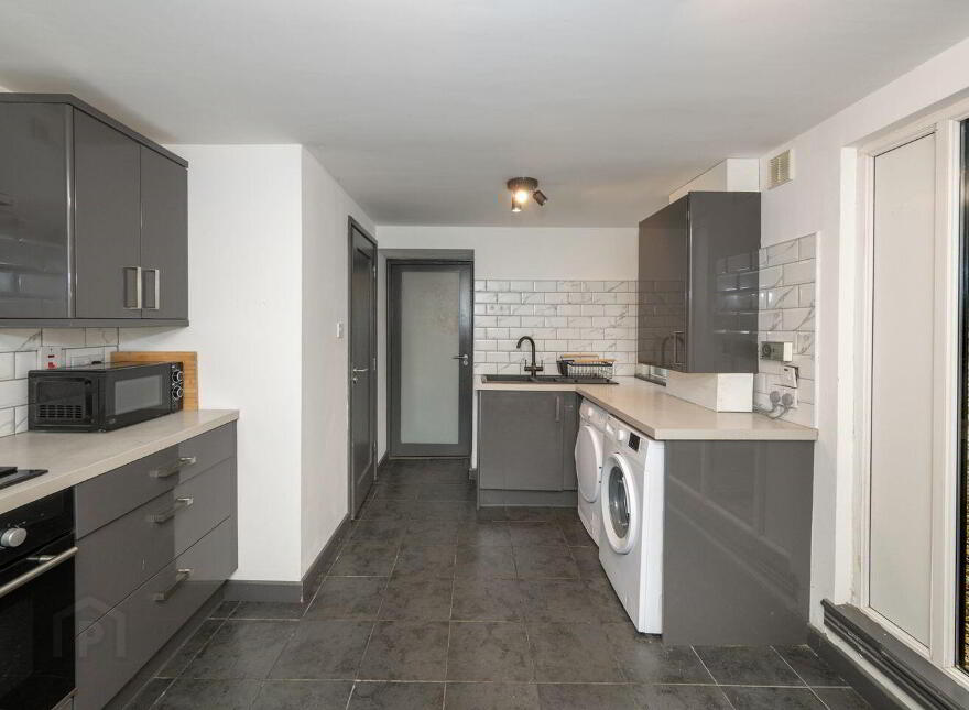 5 Saint Patricks Terrace, Lower Glanmire Road, Cork, T23A2K0