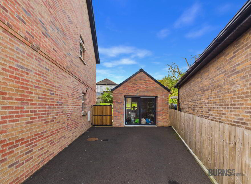 15 Lower Meadow, Magherafelt, BT45 5FD