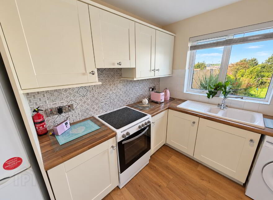 13a Sutton Gardens, Kilfennan, L'Derry, BT47 5HP