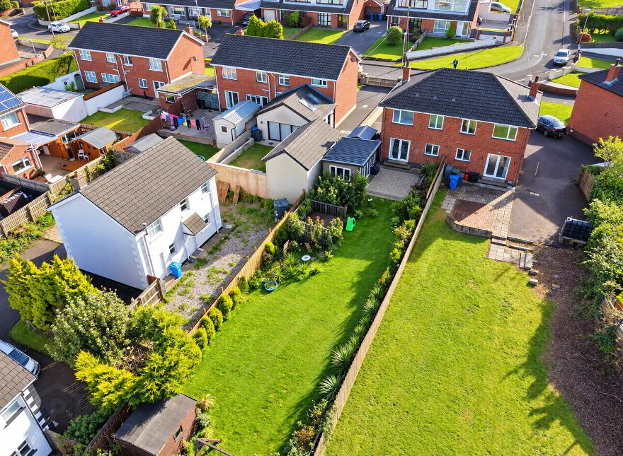 13a Sutton Gardens, Kilfennan, L'Derry, BT47 5HP