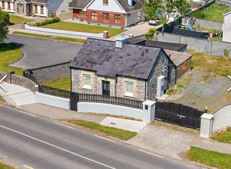 Parkstown Lodge, Trim Road, Ballivor, C15N5YD