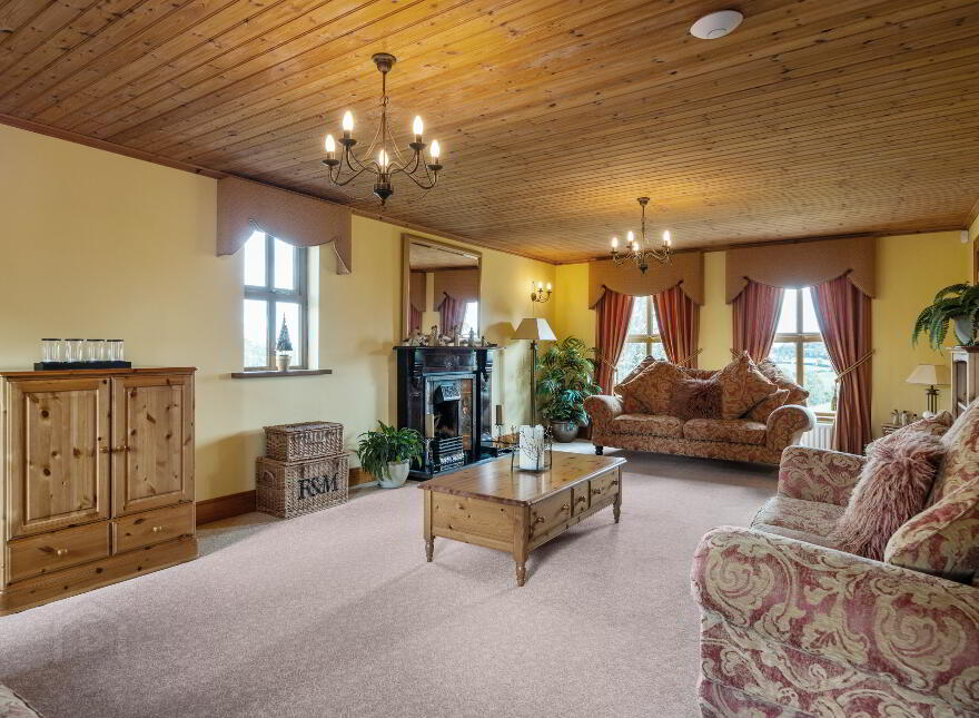 42 Dublinhill Road, Dromore, BT25 1SY