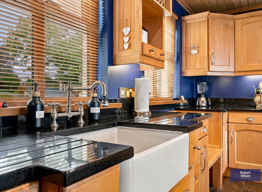 42 Dublinhill Road, Dromore, BT25 1SY