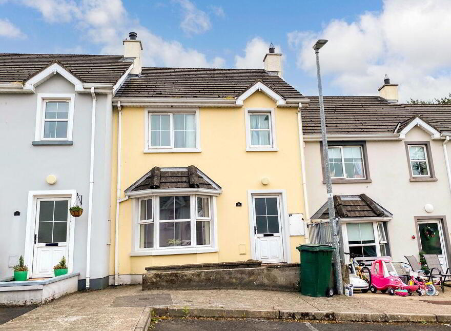 10 Na Hinsean, Manorcunningham, F92WC80