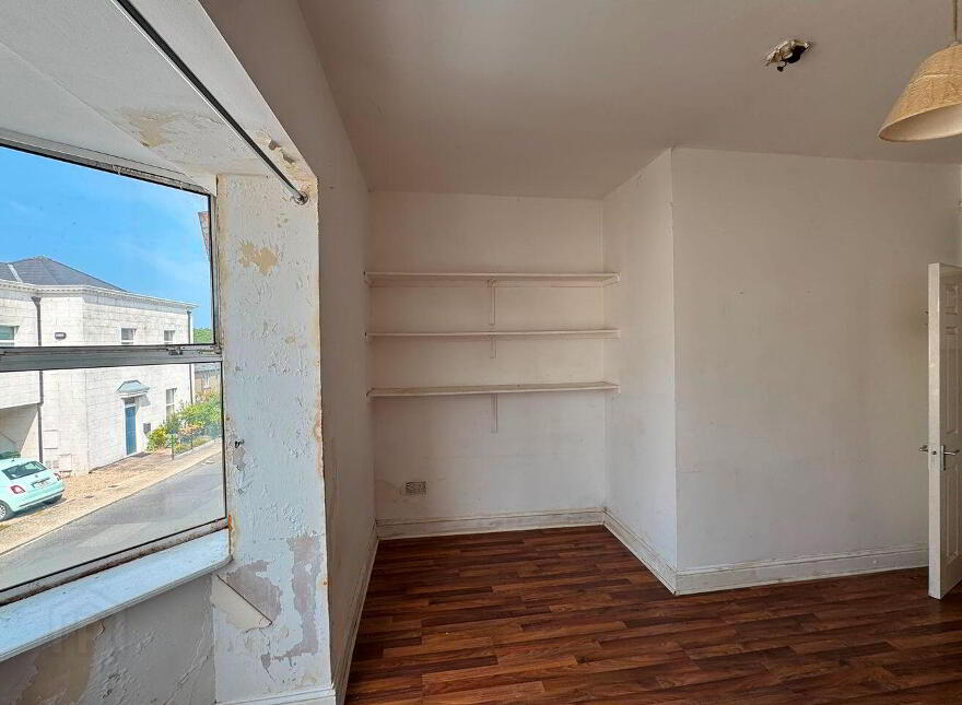 Apts, 1 & 2 Dunbur House, Seapoint Road, Bray, A98E033