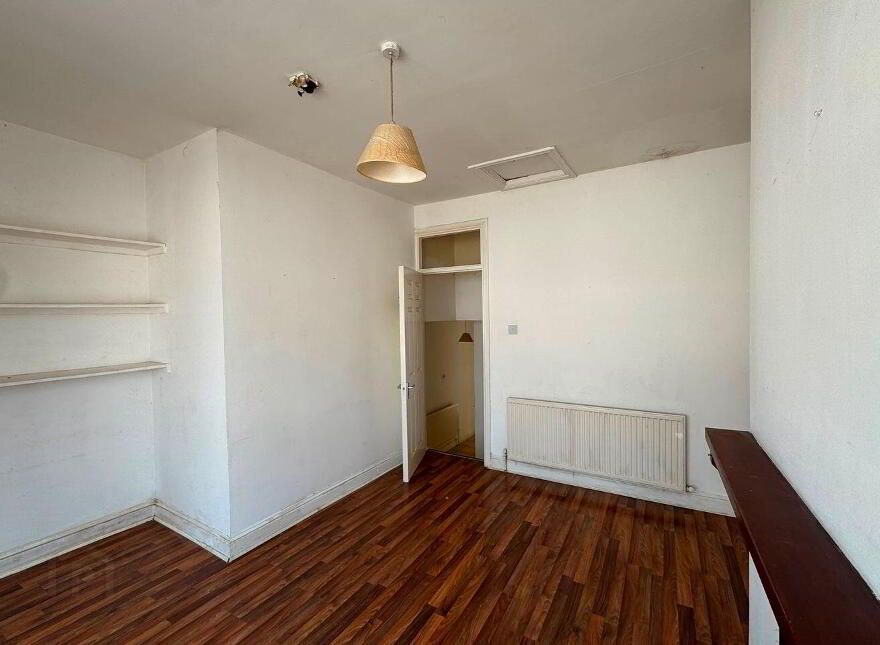 Apts, 1 & 2 Dunbur House, Seapoint Road, Bray, A98E033
