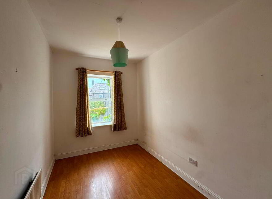 Apts, 1 & 2 Dunbur House, Seapoint Road, Bray, A98E033