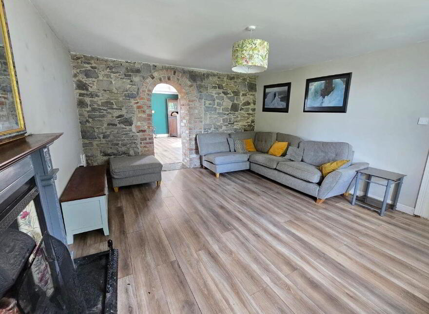Wild Rose Cottage, Faus, Croghan, Croghan, F52K351