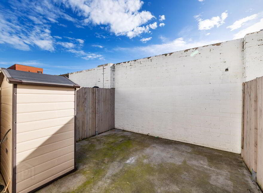 15 Eugene Street, Dublin 8, D08H2V6