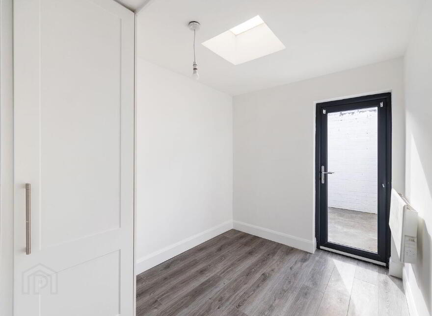 15 Eugene Street, Dublin 8, D08H2V6