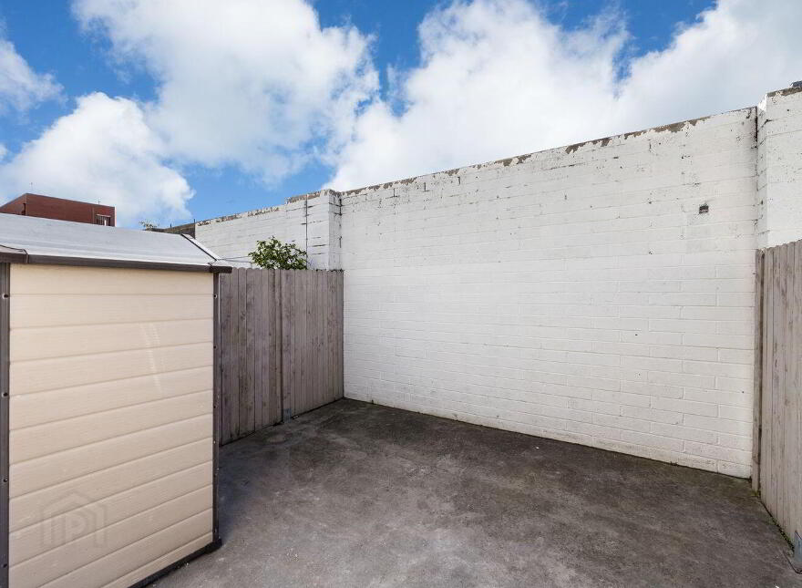 15 Eugene Street, Dublin 8, D08H2V6
