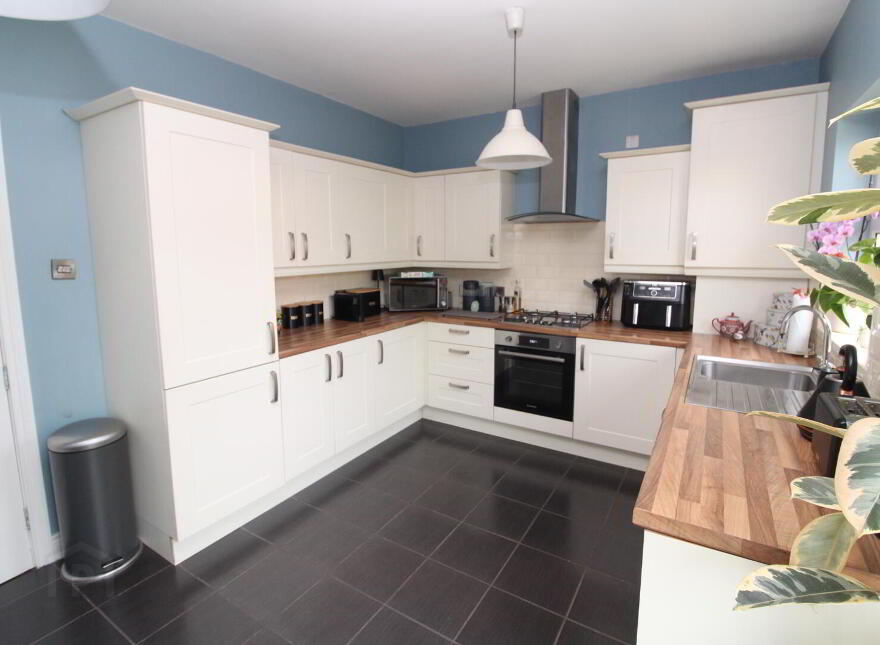 27 Glenisland Terrace, Carrickfergus, BT38 8RD