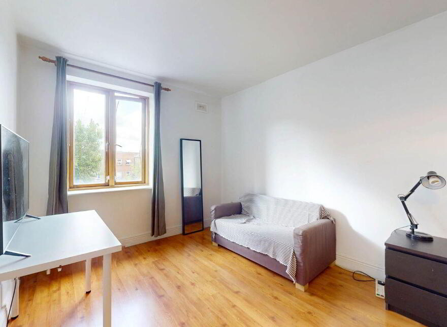 Apt 47, Steevens Gate, James St, Dublin 8, D08X2A8