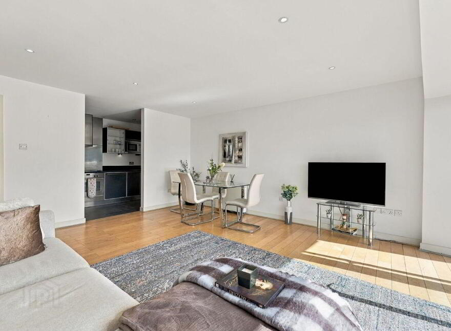 12 Gallery Quay, Block, 5 Grand Canal Dock, Grand Canal Dock, D02KW50