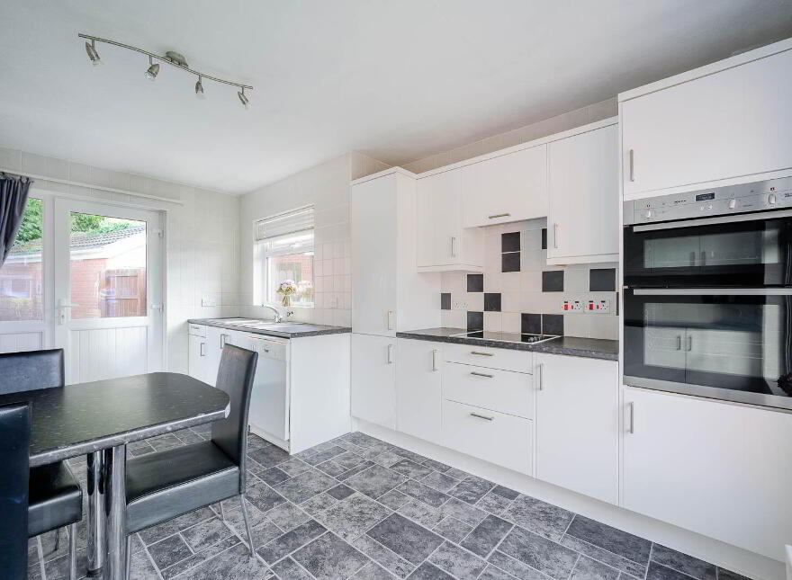 52 Rosepark, Donaghadee, BT21 0BN