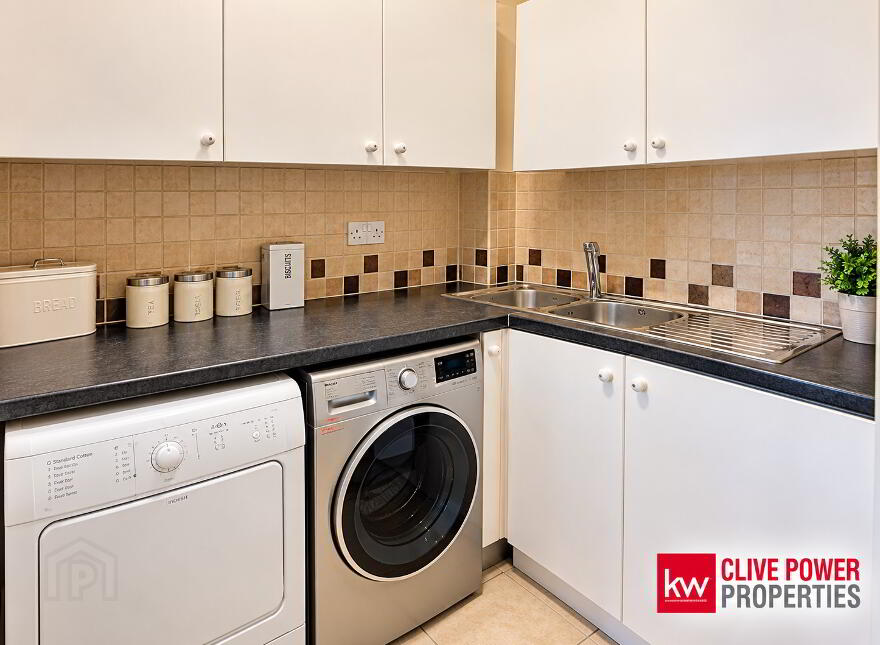 21 Cahir Linn, Rostrevor, BT34 3GP