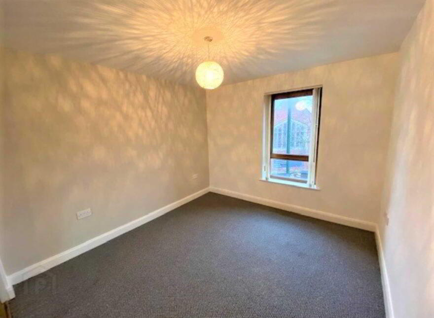 Apt 10 114, Templemore Avenue, Belfast, BT5 4FX