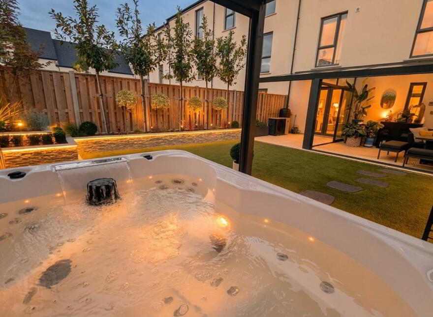 7 Redford Park View, Lucan, K78R9T0