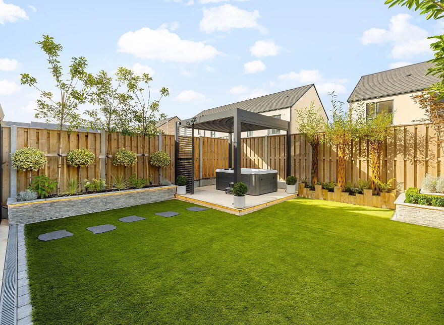 7 Redford Park View, Lucan, K78R9T0