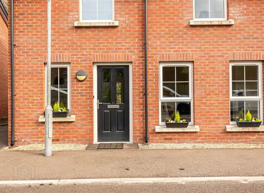 2a Llewellyn Drive, Lisburn, BT27 4AQ