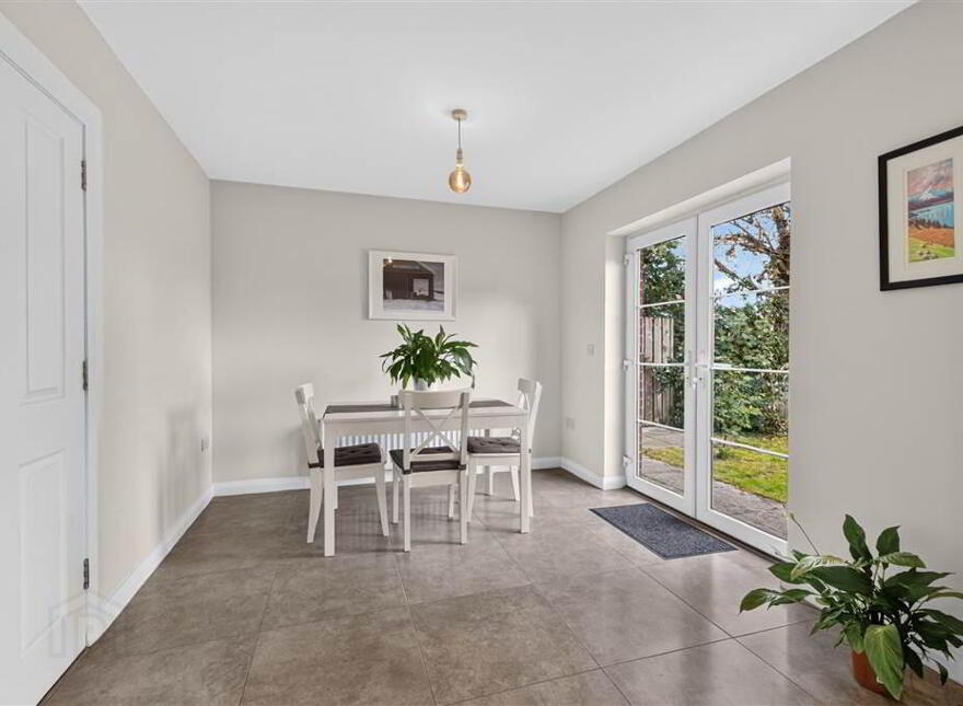 2a Llewellyn Drive, Lisburn, BT27 4AQ