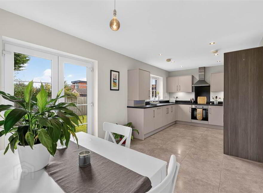 2a Llewellyn Drive, Lisburn, BT27 4AQ