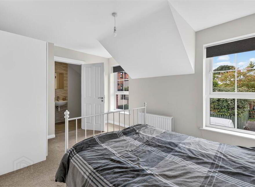 2a Llewellyn Drive, Lisburn, BT27 4AQ