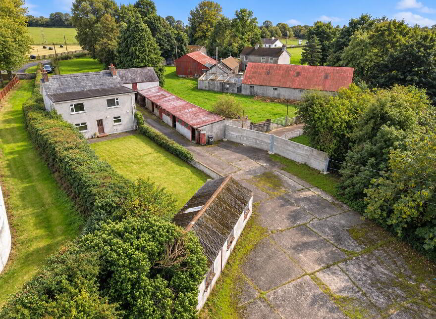 52 Woodside Road, Broughshane, Ballymena, BT42 4QH