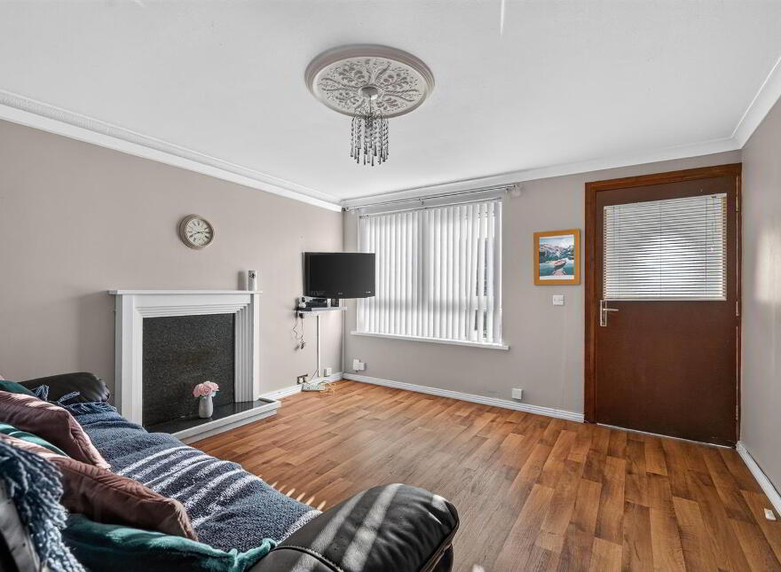 6 Roosevelt Rise, Donegall Road, Belfast, BT12 5RN