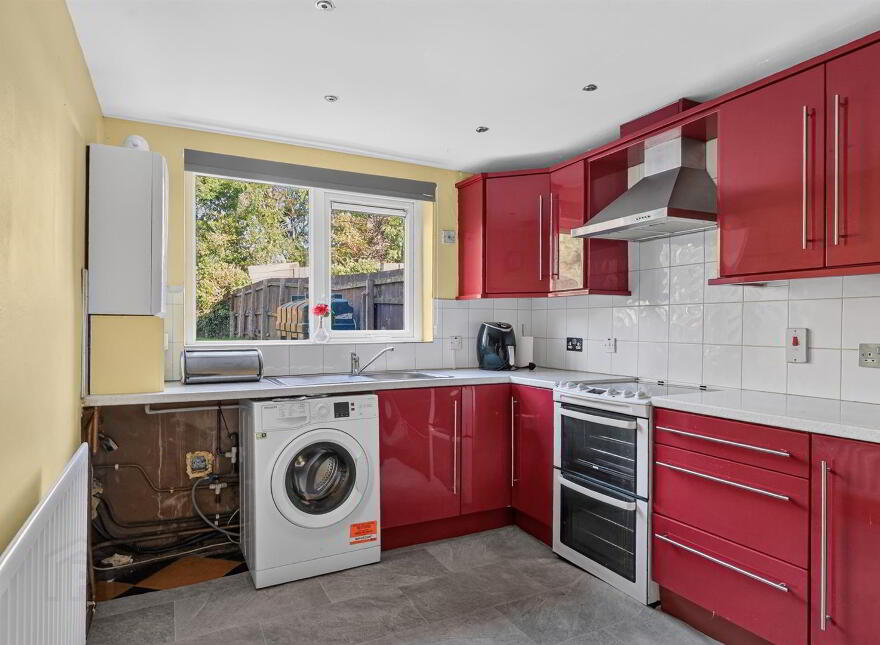 6 Roosevelt Rise, Donegall Road, Belfast, BT12 5RN