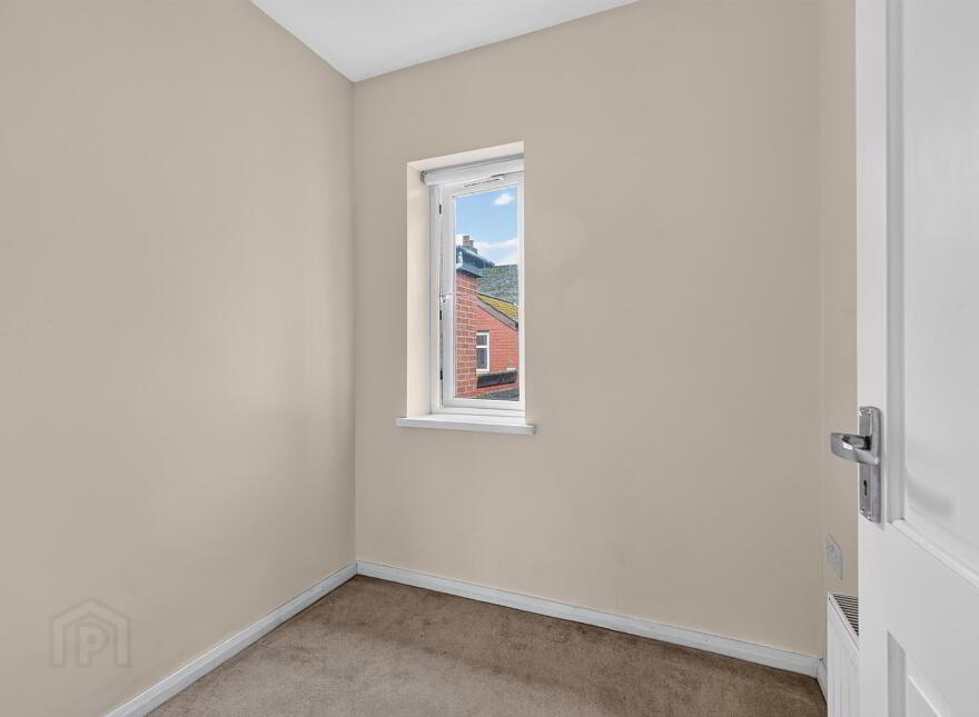 18 Empire Parade, Belfast, BT12 6GN