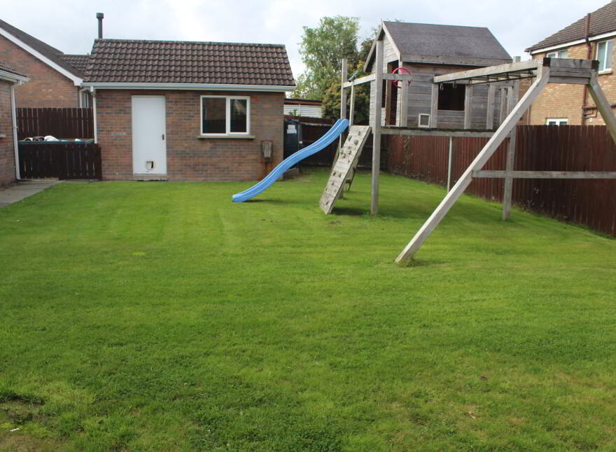 28 Carquillan, Hilltown, Newry, BT34 5UQ