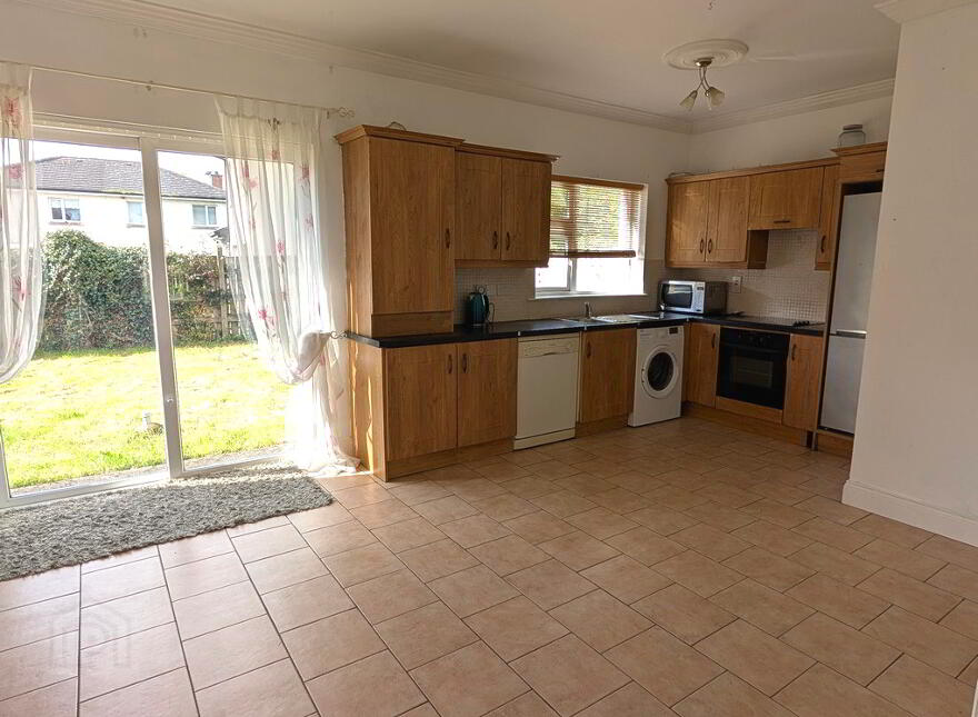 26 Castleforde, Ballyconnell, H14X276