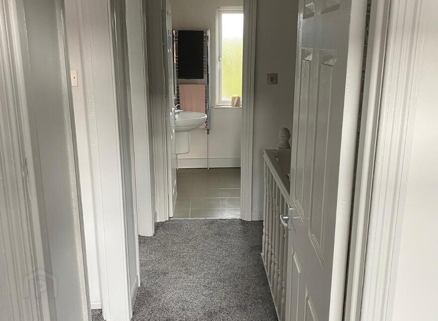 40 Loopland Drive, Belfast, BT6 9DX