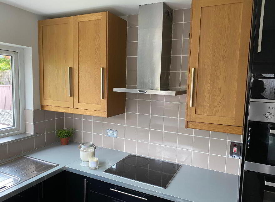 40 Loopland Drive, Belfast, BT6 9DX