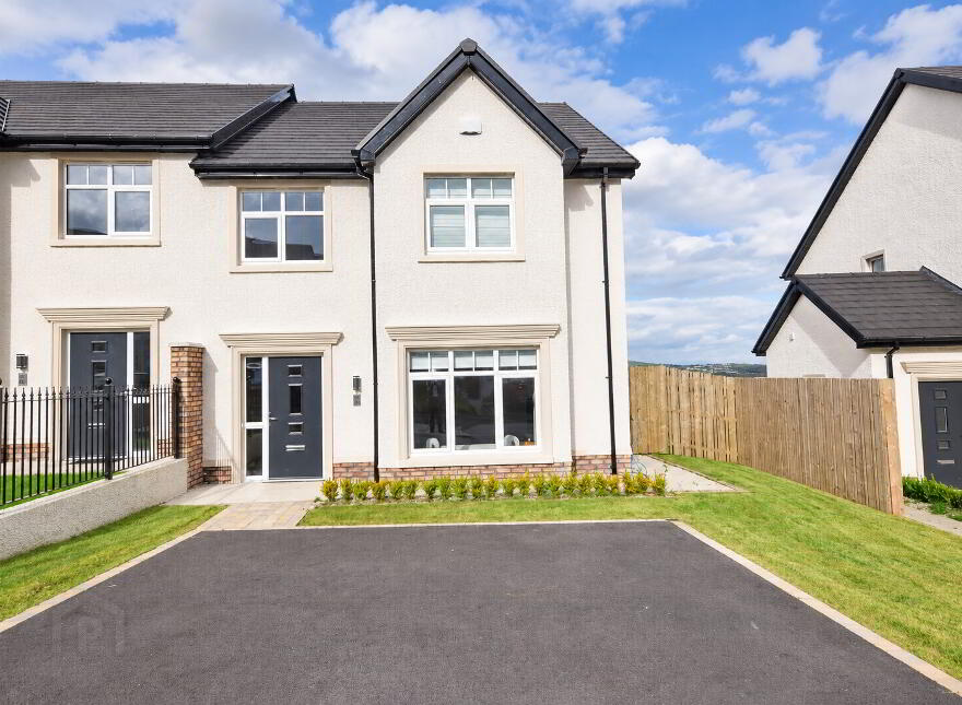 92 Crieve Mor Avenue, Crievesmith, Letterkenny, F92R2DY