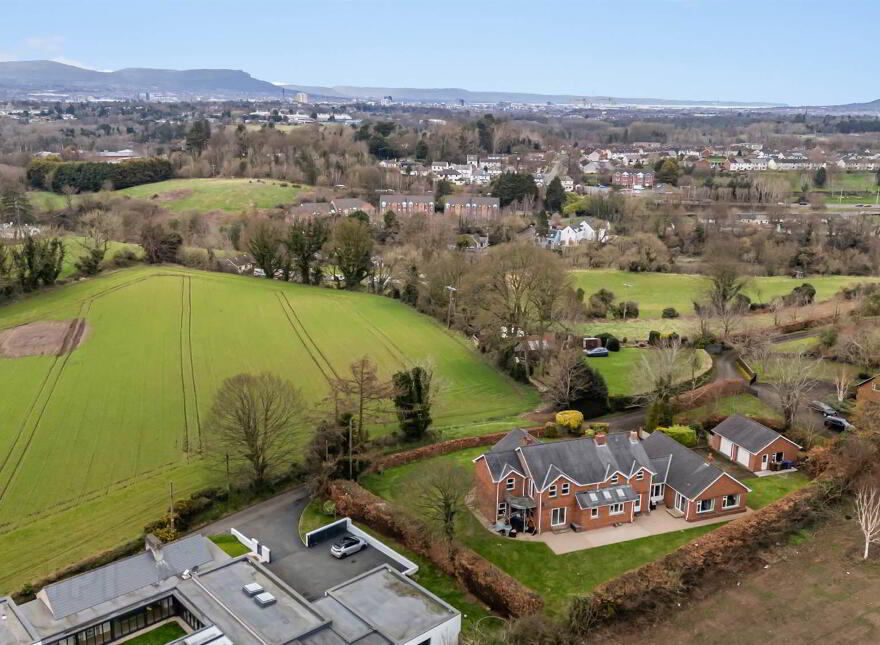 23 Ballynahatty Road, Belfast, BT8 8LE