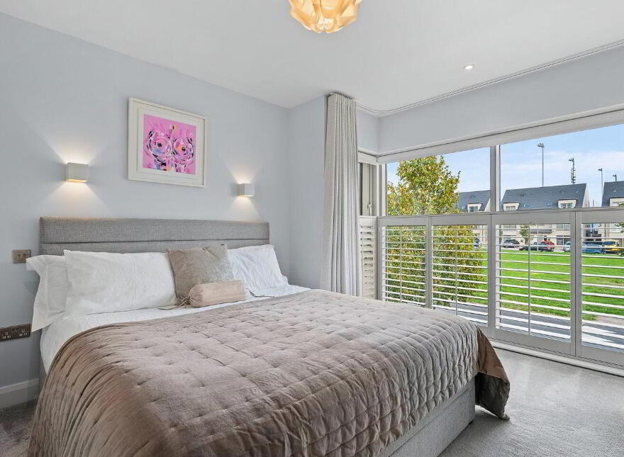 69 Aylesbury, Ballintemple, Ballintemple, T12N72R
